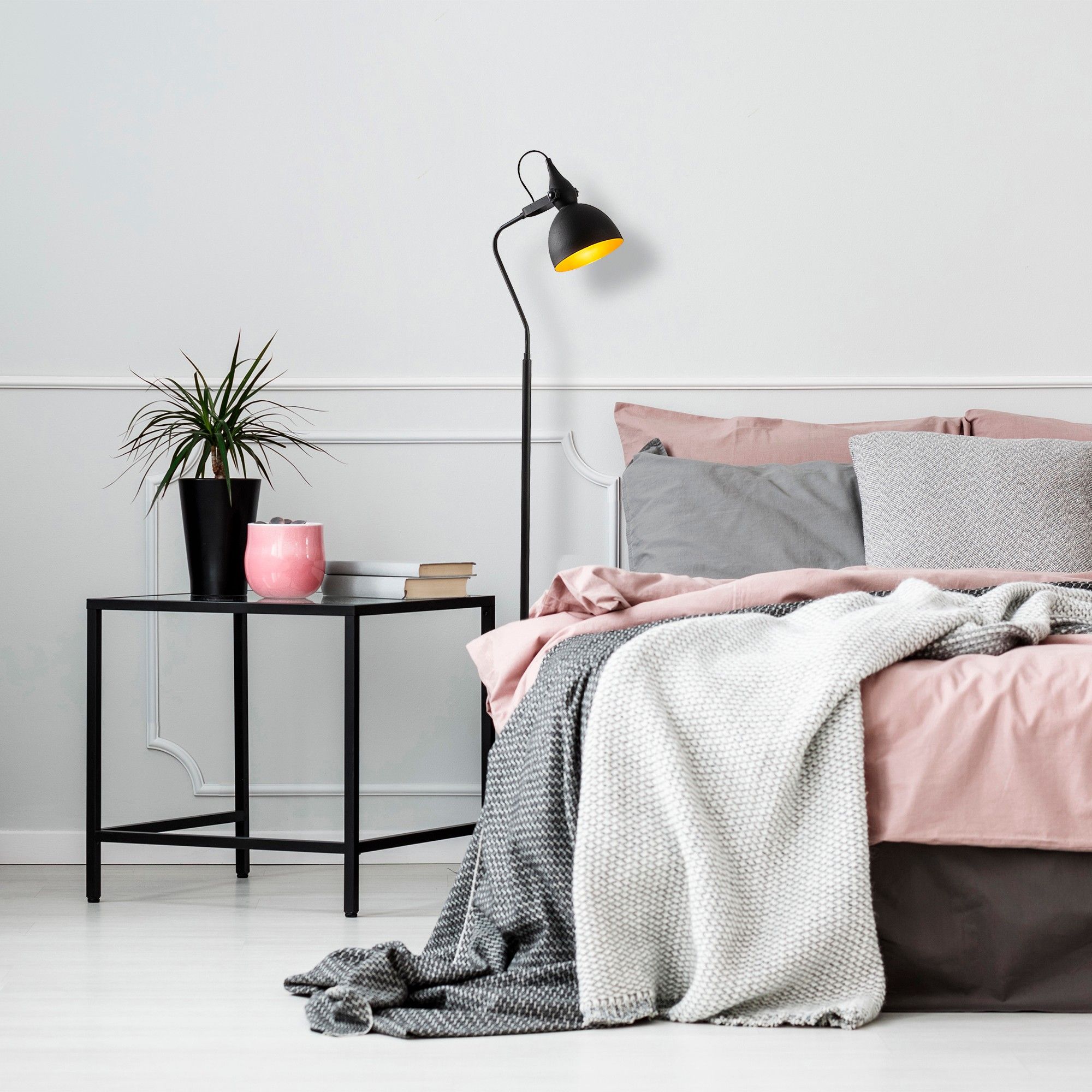 Lampadaire Tatum | Corps en métal | Hauteur 183cm | Noir or