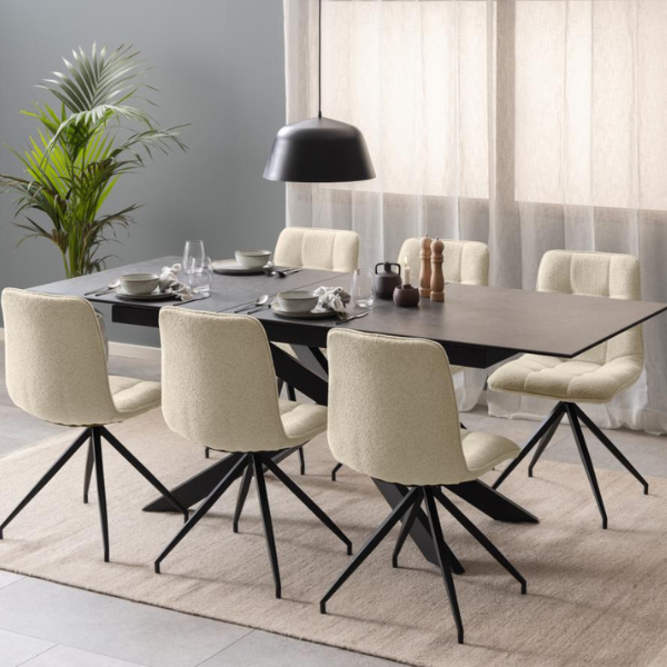 Table de salle à manger rectangulaire Irwine - plateau en céramique noire, rangement pour les rallonges, 168/210 cm