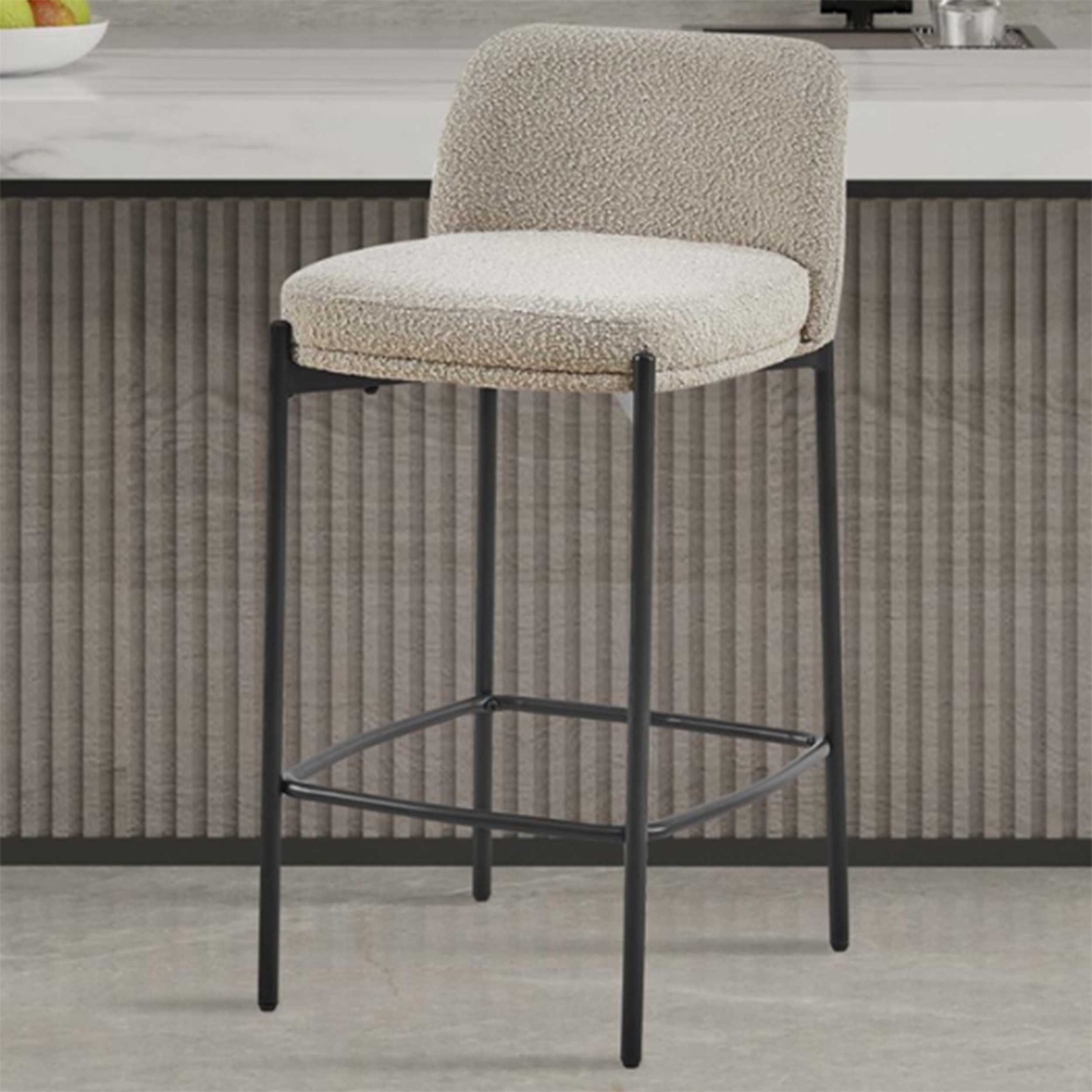 Tabouret de bar 'Ella' en tissu sable | Pieds en métal | H 85 x L 37 x P 42 cm